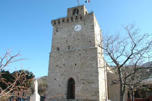 La torre carolingia