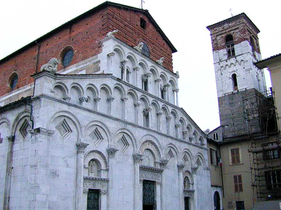 Santa Maria Forisportam-Lucca